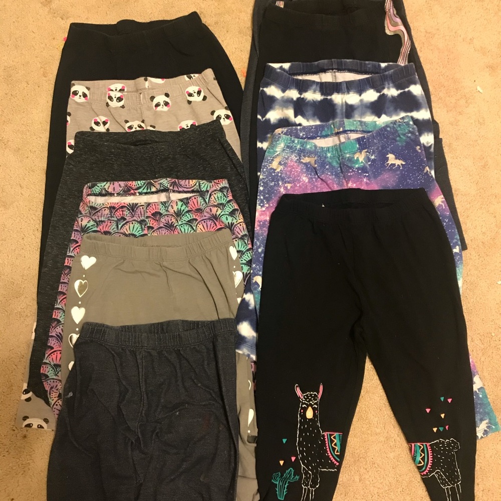 Bundle of 11 pairs of capris